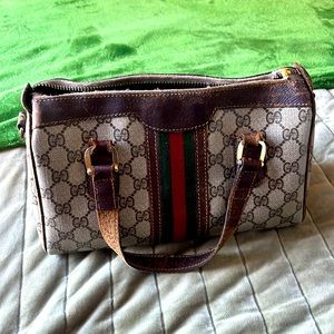 Vintage Gucci hand bag (Authentic)
